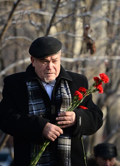 Memorial to war children working on homefront unveiled in Yekaterinburg