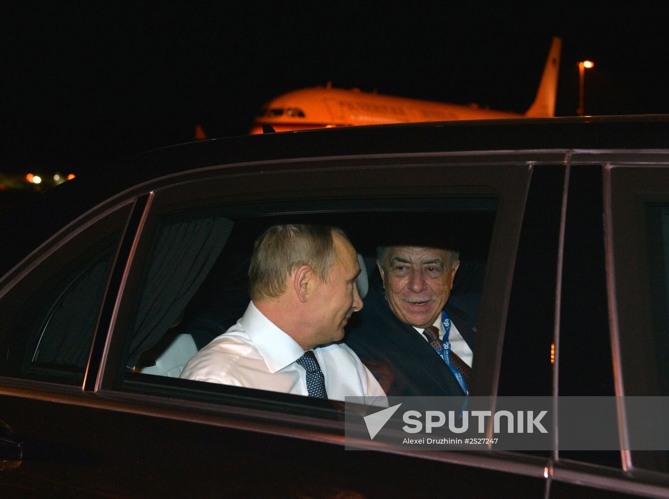 Vladimir Putin arrives in Australia for G20 Leaders Summit