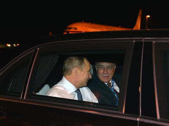 Vladimir Putin arrives in Australia for G20 Leaders Summit
