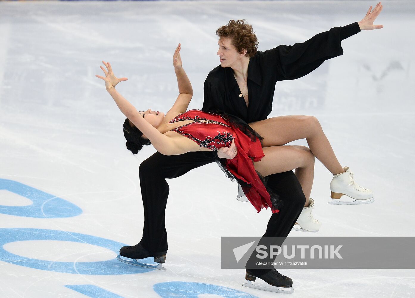 ISU Grand Prix of Figure Skating. Rostelecom Cup. Ice dance. Short program