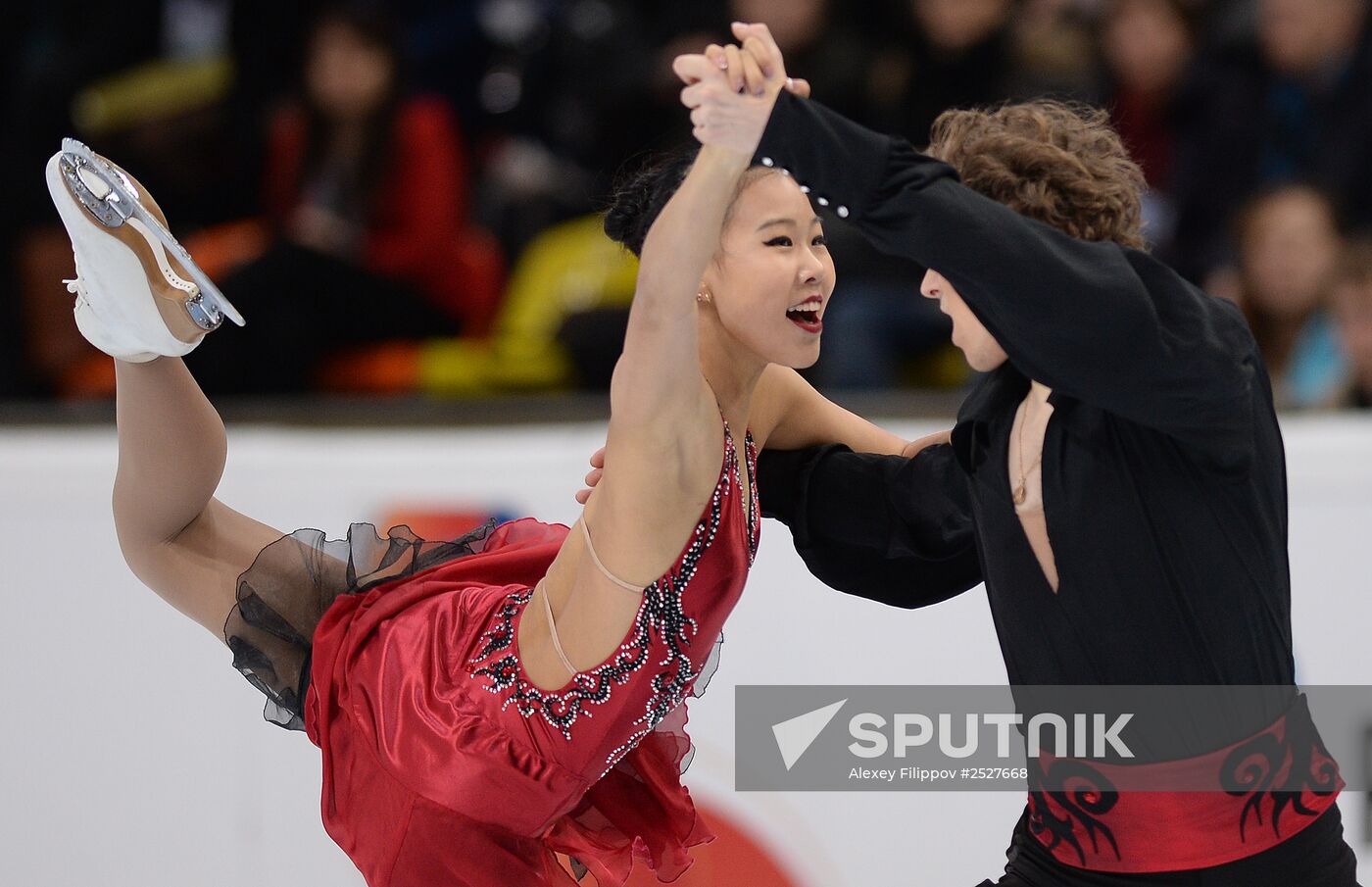 ISU Grand Prix of Figure Skating. Rostelecom Cup. Ice dance. Short program