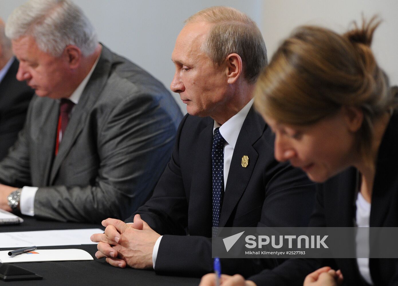 Vladimir Putin takes part in G-20 summit