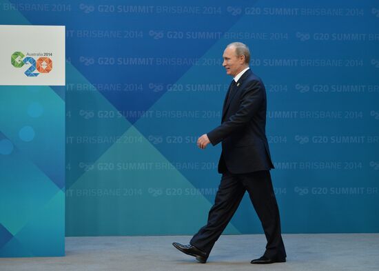 Vladimir Putin takes part in G-20 summit