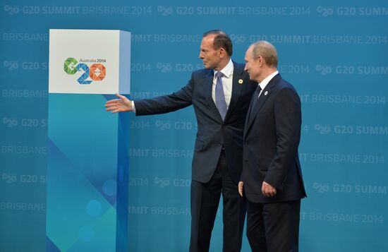 Vladimir Putin takes part in G-20 summit