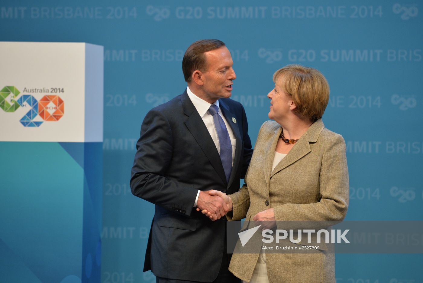 Vladimir Putin takes part in G-20 summit