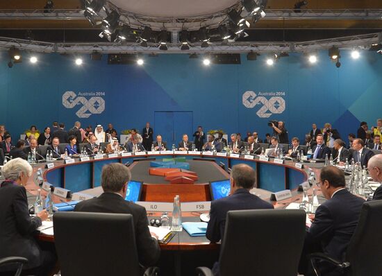 Vladimir Putin takes part in G-20 summit