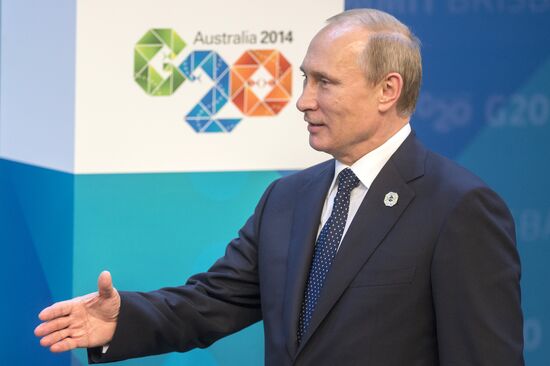 Vladimir Putin takes part in G-20 summit