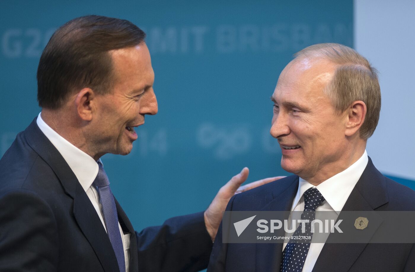 Vladimir Putin takes part in G-20 summit