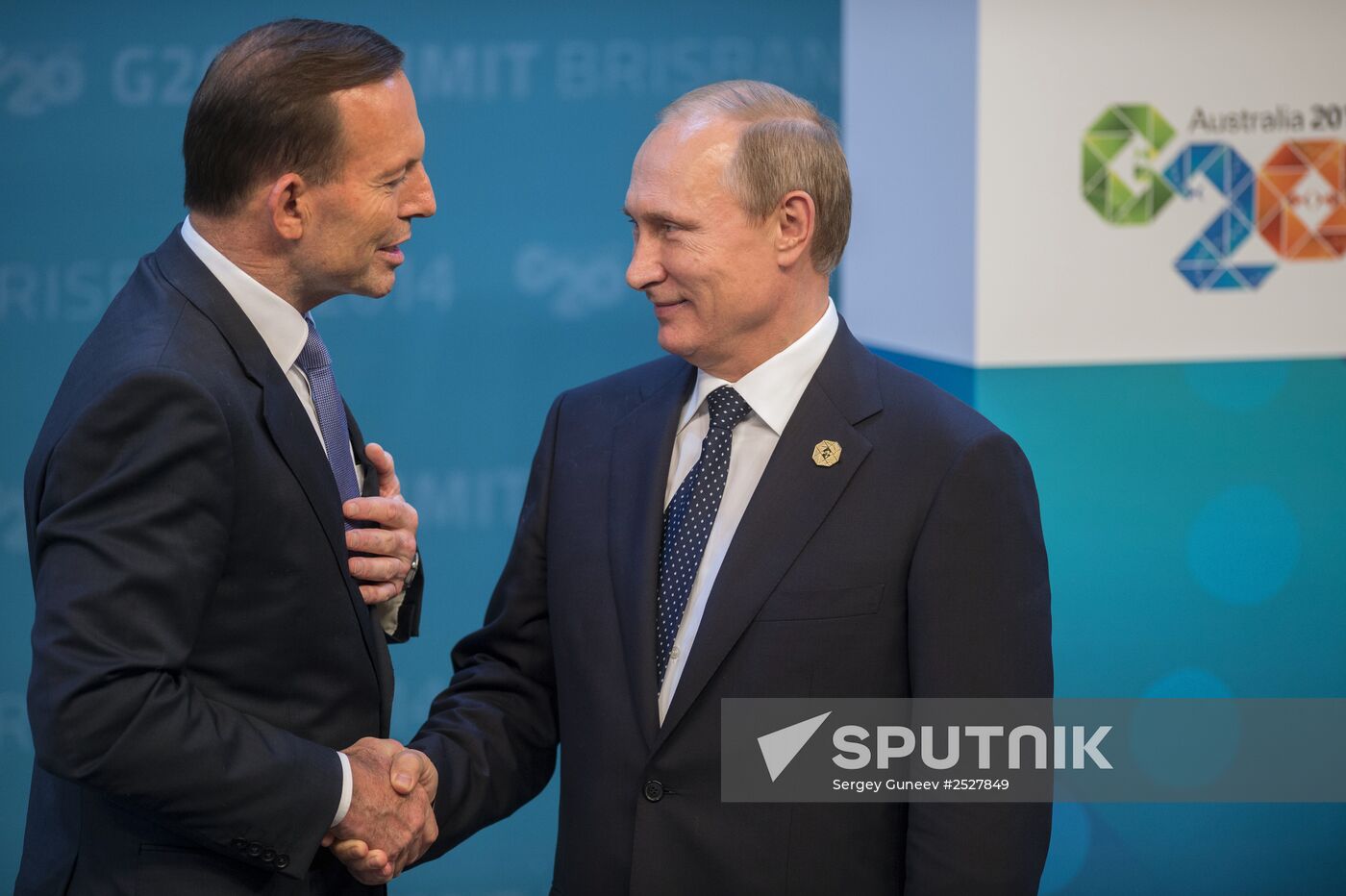 Vladimir Putin takes part in G-20 summit
