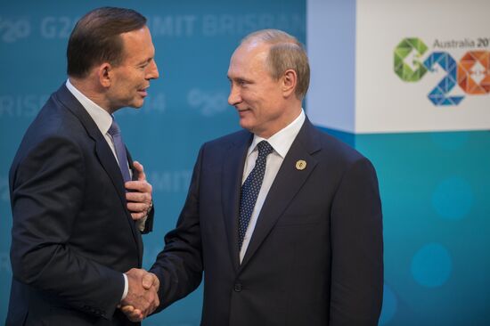 Vladimir Putin takes part in G-20 summit