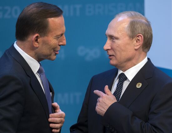 Vladimir Putin takes part in G-20 summit