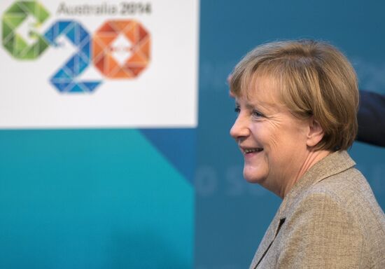 Vladimir Putin takes part in G-20 summit