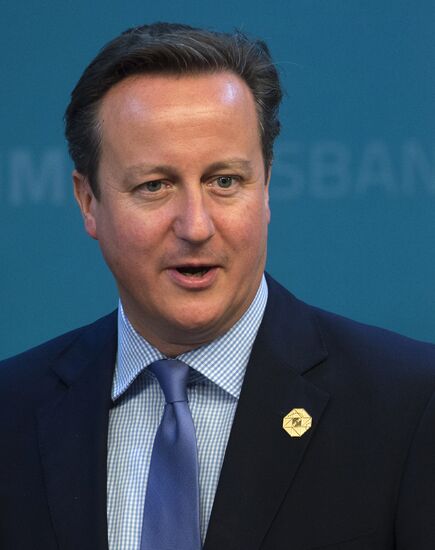 Vladimir Putin takes part in G-20 summit