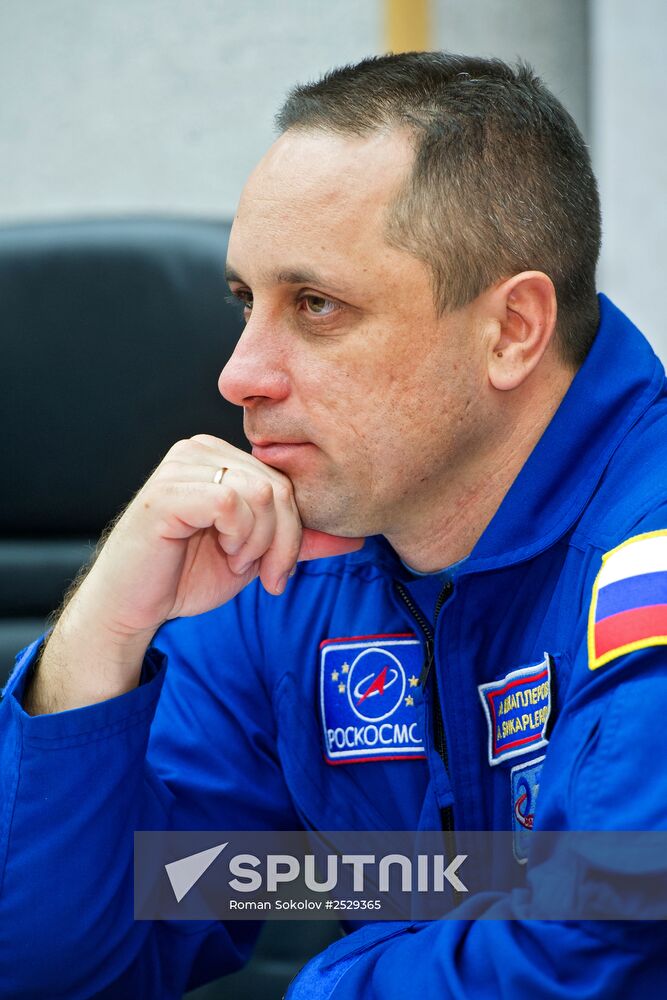 Training session of 42/43 ISS crew