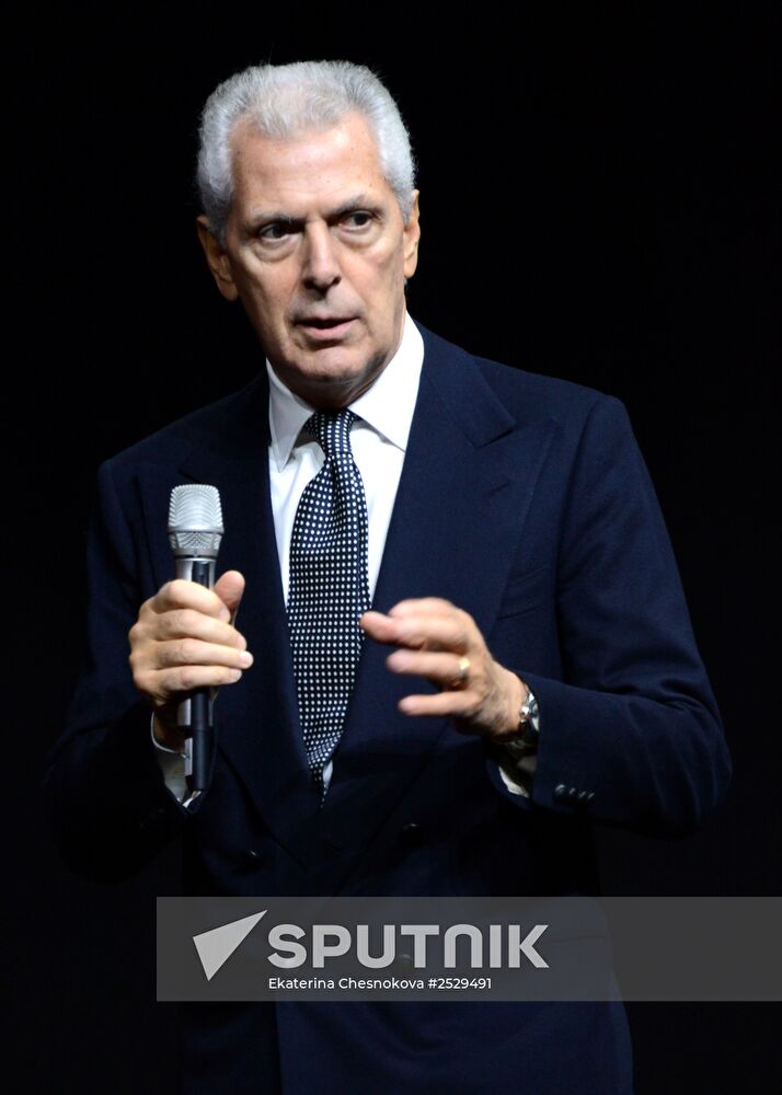 2015 Pirelli Calendar Presentation