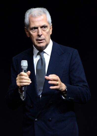 2015 Pirelli Calendar Presentation