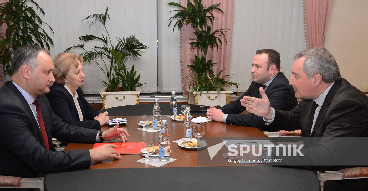 Dmitry Rogozin meets with Igor Dodon and Zinaida Greceanii
