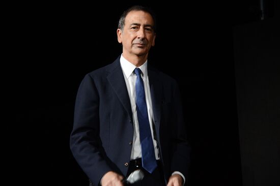 2015 Pirelli Calendar Gala Dinner