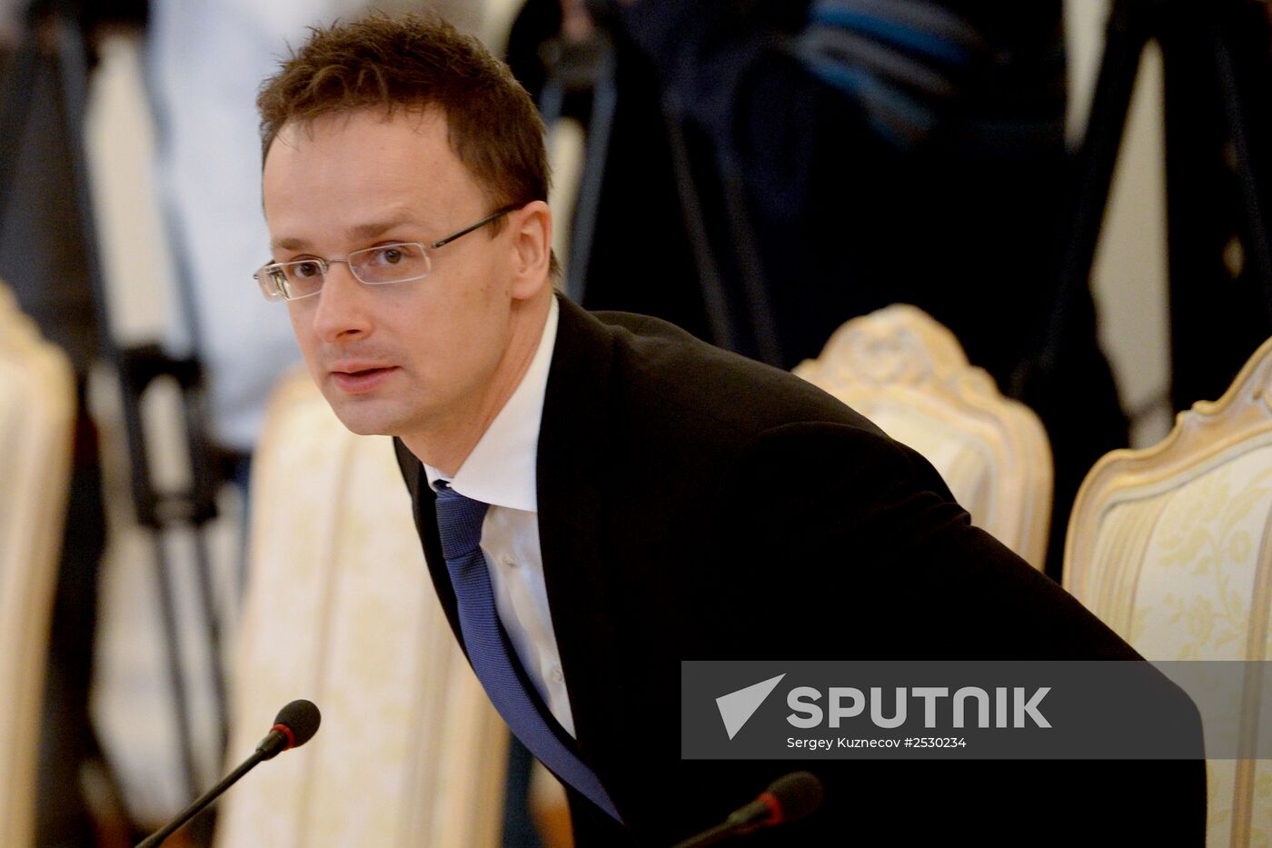 Russian, Hungarian foreign ministers meet in Moscow