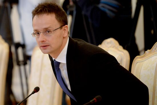 Russian, Hungarian foreign ministers meet in Moscow