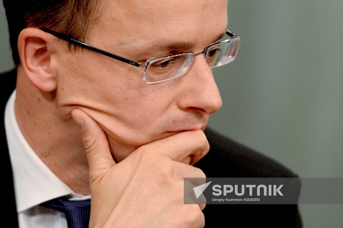 Russian, Hungarian foreign ministers meet in Moscow