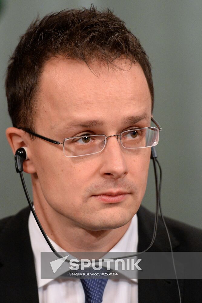 Russian, Hungarian foreign ministers meet in Moscow