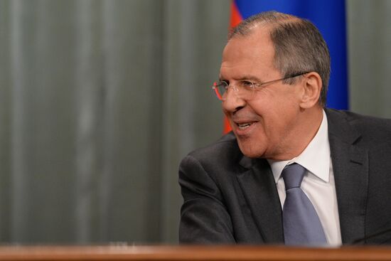 Russian, Hungarian foreign ministers meet in Moscow
