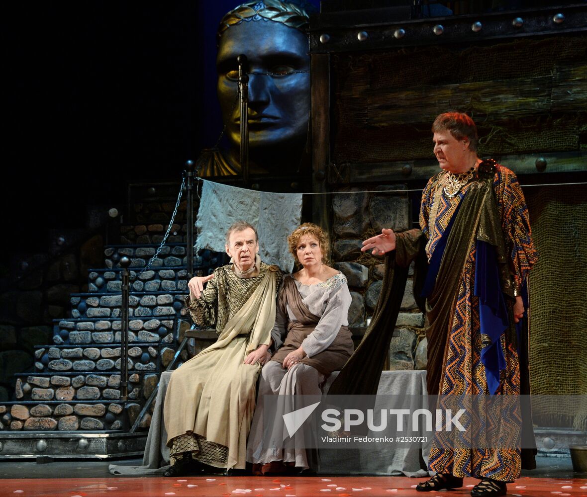 Run-through of "A Roman Comedy (Dion)" in Mossovet Theater