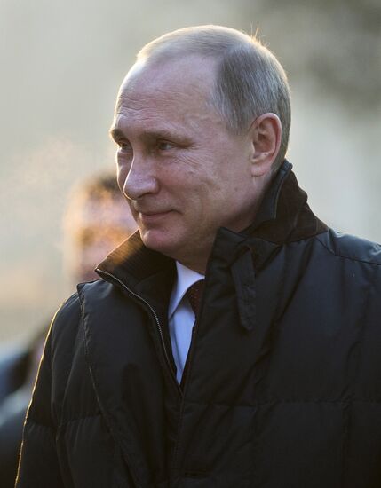 Vladimir Putin attends Alesander I monument's unveiling ceremony