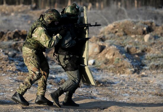 Special Rapid Response Unit practice before a mission in Dagestan