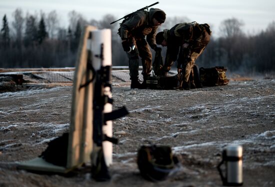 Special Rapid Response Unit practice before a mission in Dagestan