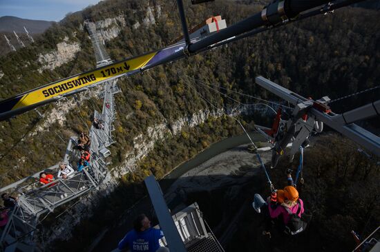 World's tallest rope swing opens in Sochi