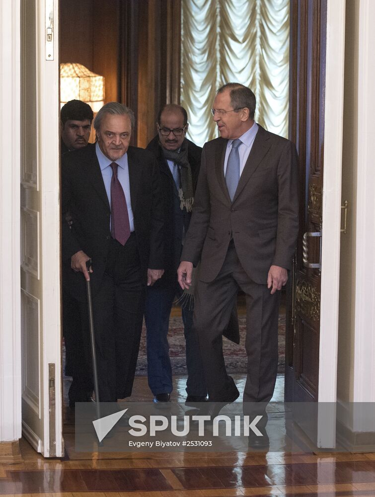 Foreign Minister Sergei Lavrov meets with Saudi counterpart