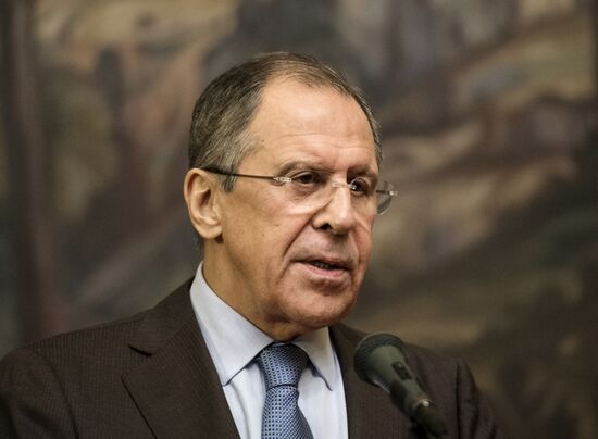 Foreign Minister Sergei Lavrov meets with Saudi counterpart