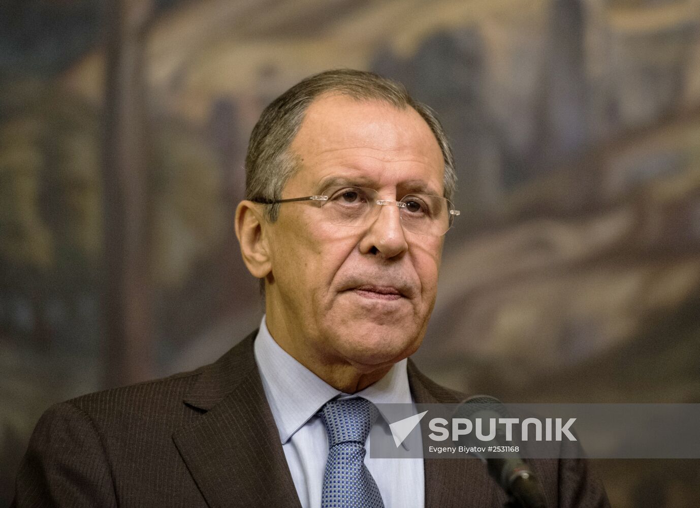 Foreign Minister Sergei Lavrov meets with Saudi counterpart
