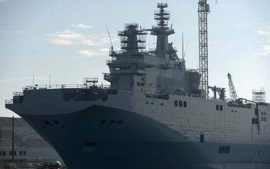 Second Mistral helicopter carrier floated out in France