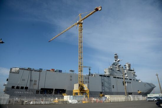 Second Mistral helicopter carrier floated out in France