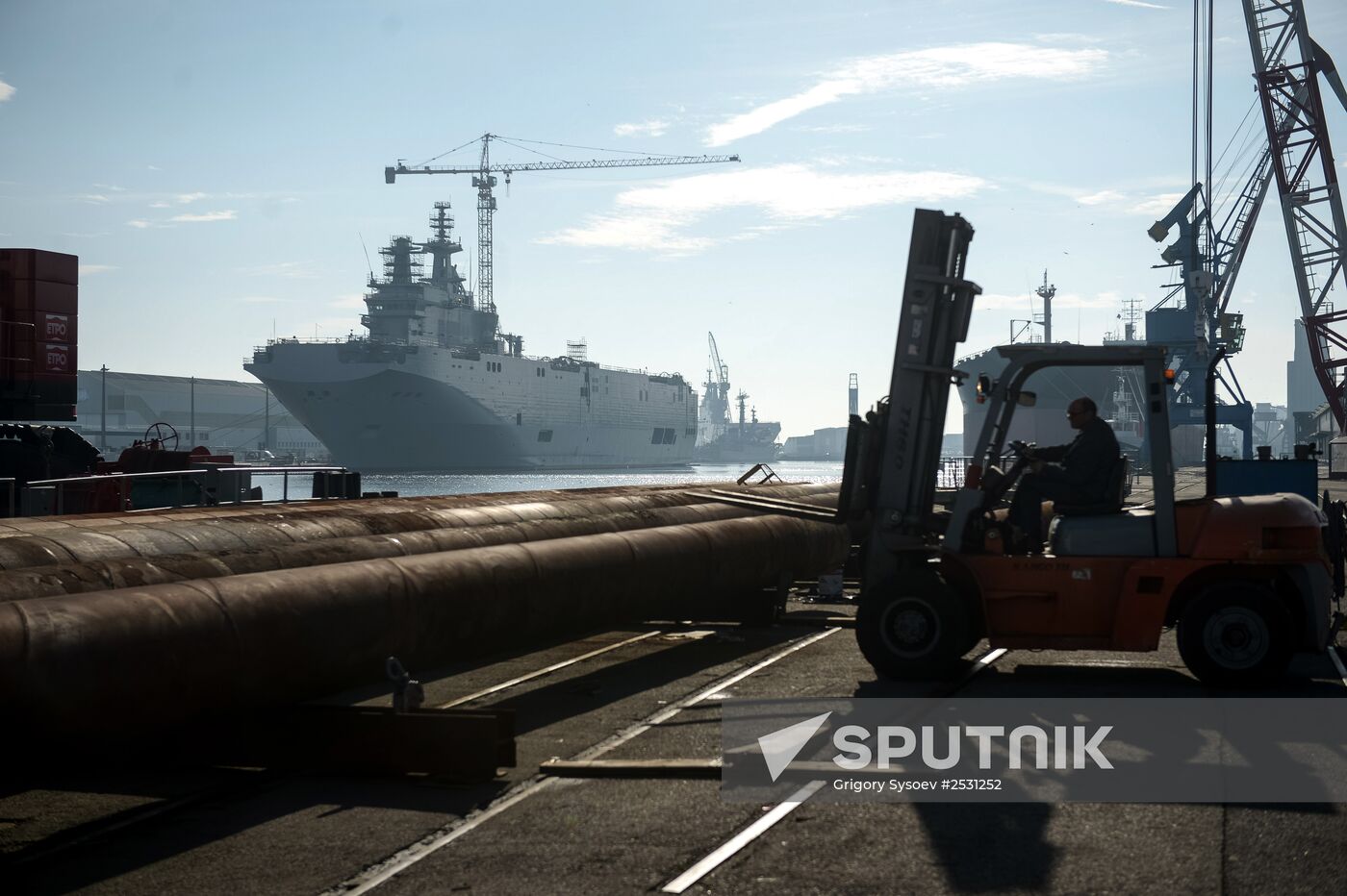 Second Mistral helicopter carrier floated out in France