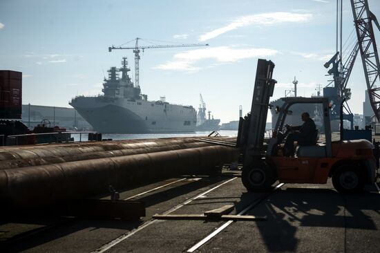 Second Mistral helicopter carrier floated out in France