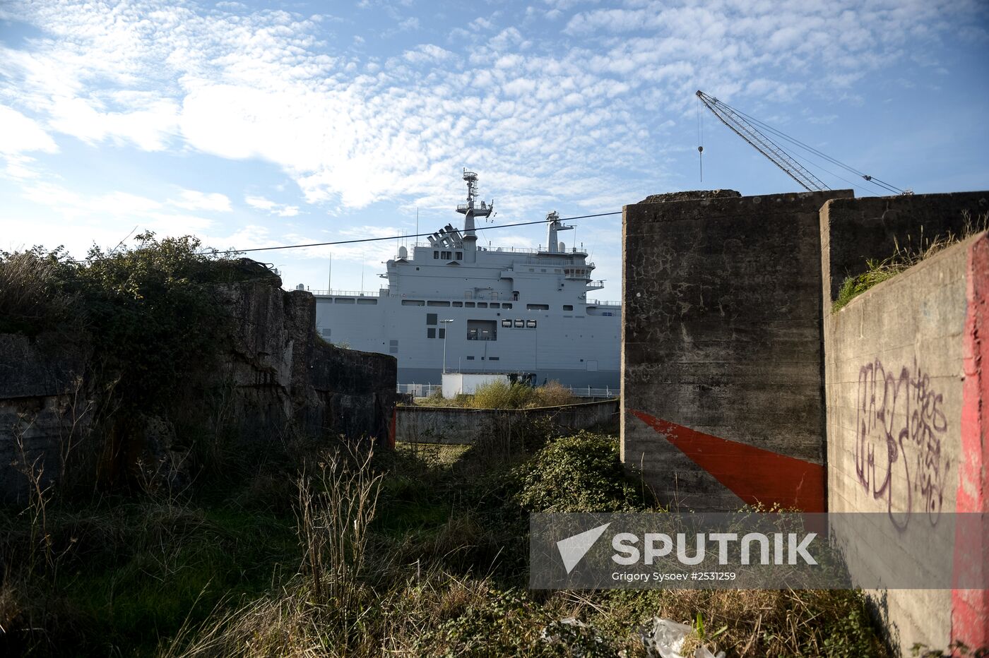 Second Mistral helicopter carrier floated out in France