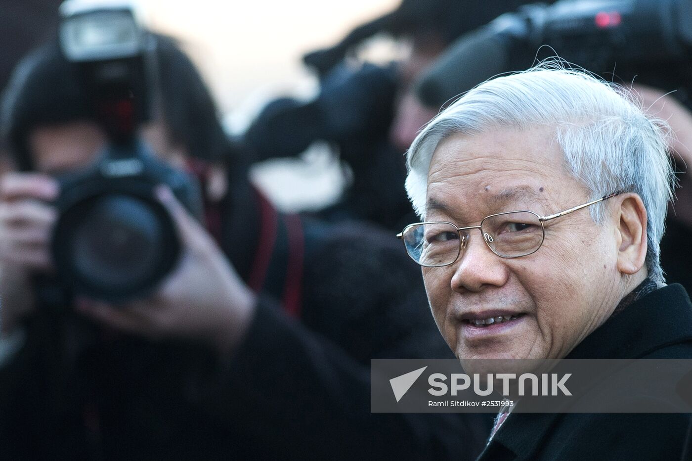 Nguyen Phu Trong arrives in Moscow