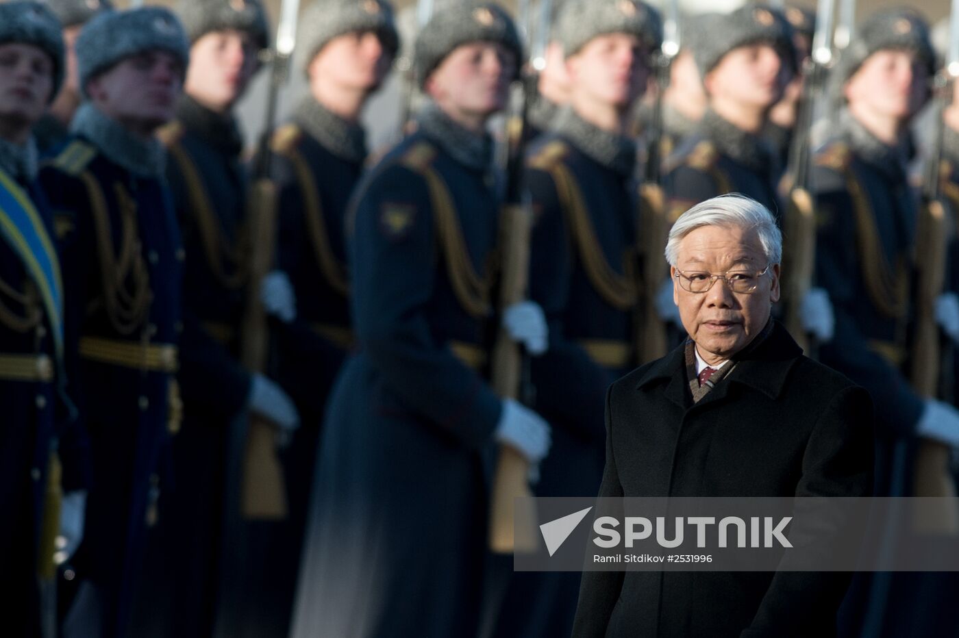 Nguyen Phu Trong arrives in Moscow
