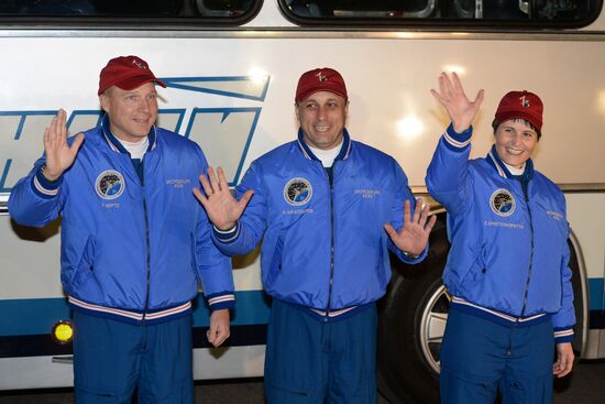 Preparations for launch of Soyuz-FG rocket with Soyuz TMA-15M spacecraft