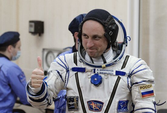 Preparations for launch of Soyuz-FG rocket with Soyuz TMA-15M spacecraft