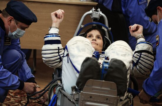 Preparations for launch of Soyuz-FG rocket with Soyuz TMA-15M spacecraft