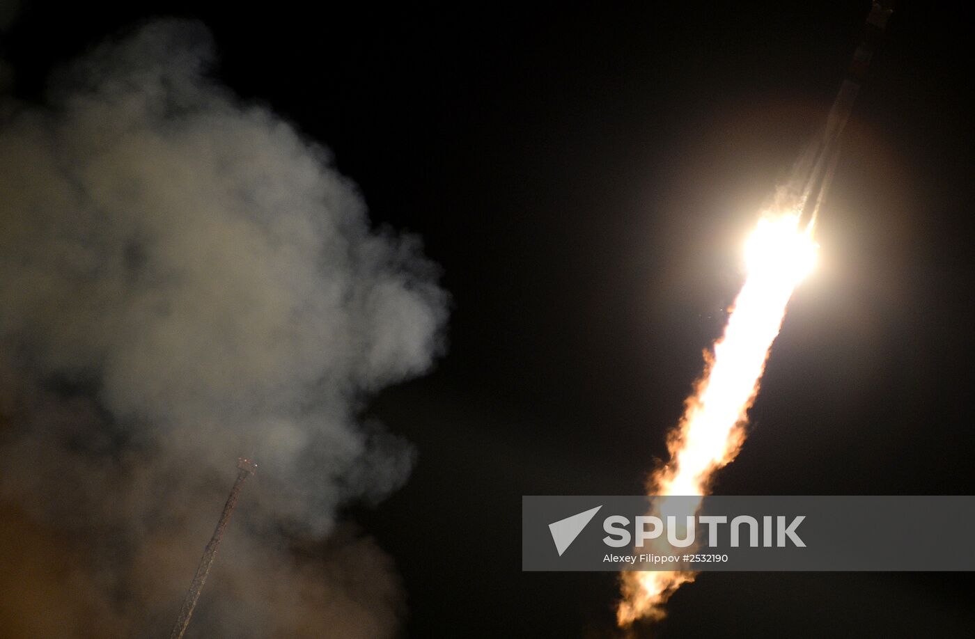 Blast off of Soyuz-FG rocket with Soyuz TMA-15M spacecraft at Baikonur cosmodrome