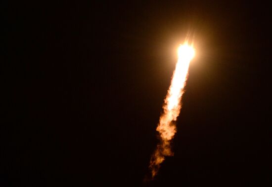 Blast off of Soyuz-FG rocket with Soyuz TMA-15M spacecraft at Baikonur cosmodrome