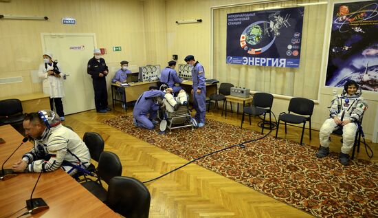 Preparations for launch of Soyuz-FG rocket with Soyuz TMA-15M spacecraft