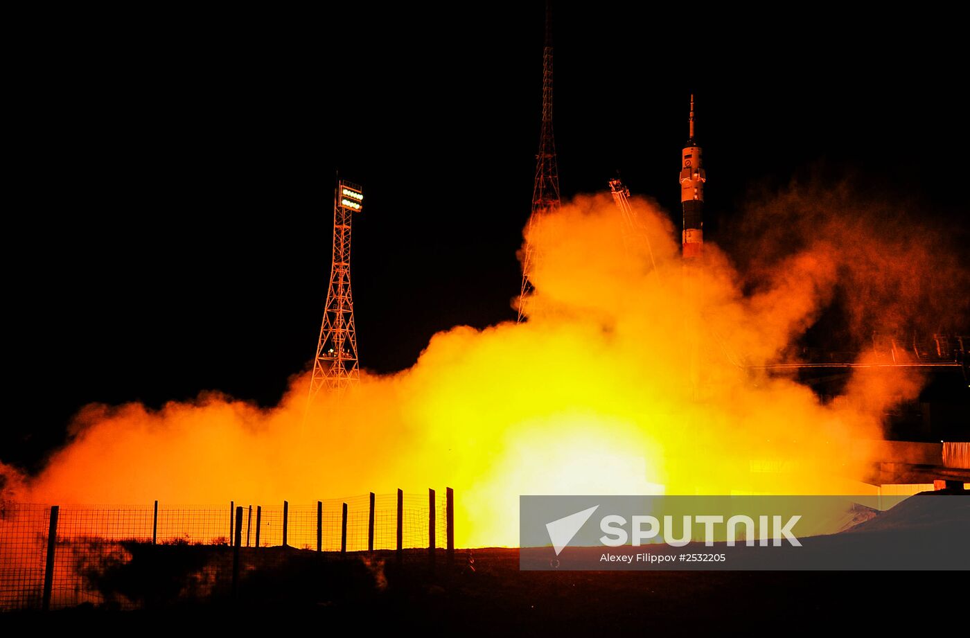 Blast off of Soyuz-FG rocket with Soyuz TMA-15M spacecraft at Baikonur cosmodrome