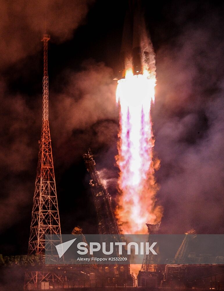 Launch of Soyuz-FG rocket with Soyuz TMA-15M spacecraft